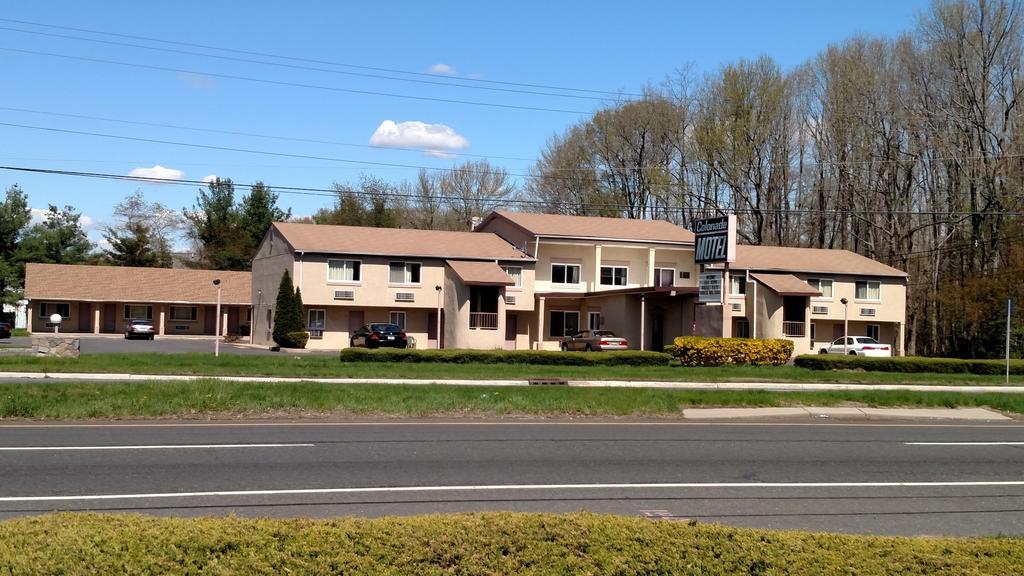 Colonade Motel East Windsor Εξωτερικό φωτογραφία